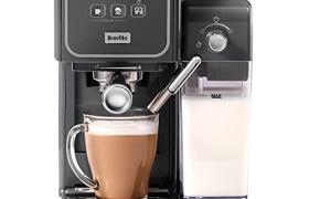 Breville Prima Latte III machine à café | Machine à expresso, cappuccino et latte | Pompe italienne de 19 bars | Mousseur de lait automatique | Compatible dosettes ESE | Coloris gris [VCF146X]