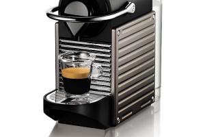Cafetière à capsules Krups XN304T 0,7 L 19 bar 1260W Titane Cafetière à capsules Krups XN304T 0,7 L 19 bar 1260W Titane