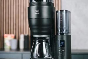 Cafetière Filtre Avec Broyeur Intégré - MELITTA - Aromafresh - 10 Tasses - Reconditionné – Très bon état Cafetière Filtre Avec Broyeur Intégré - MELITTA - Aromafresh - 10 Tasses - Reconditionné – Très bon état