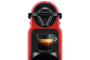 KRUPS NESPRESSO YY1531FD Inissia Machine expresso à capsules, Pression 19 bars, Rouge rubis KRUPS NESPRESSO YY1531FD Inissia Machine expresso à capsules, Pression 19 bars, Rouge rubis