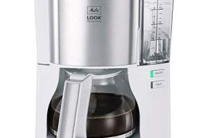Melitta Look V Perfection 1025 05 Cafetière filtre, 10 à 15 tasses, réservoir deau amovible et programme de détartrage, Blanc/Inox Melitta Look V Perfection 1025 05 Cafetière filtre, 10 à 15 tasses, réservoir deau amovible et programme de détartrage, Blanc/Inox